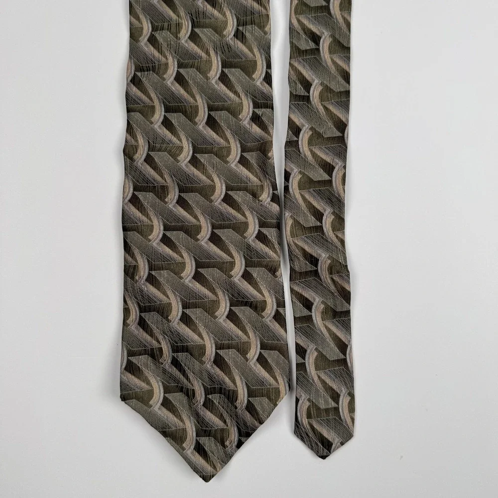 Zylos Gold George Machado Tie Mens Brown Gray Geometric 100% Silk 4 Inch Width